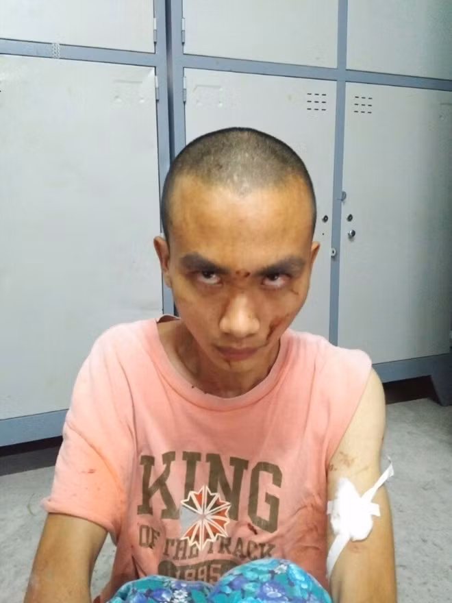 Cái nhìn sát nhân của Thiện Huy.