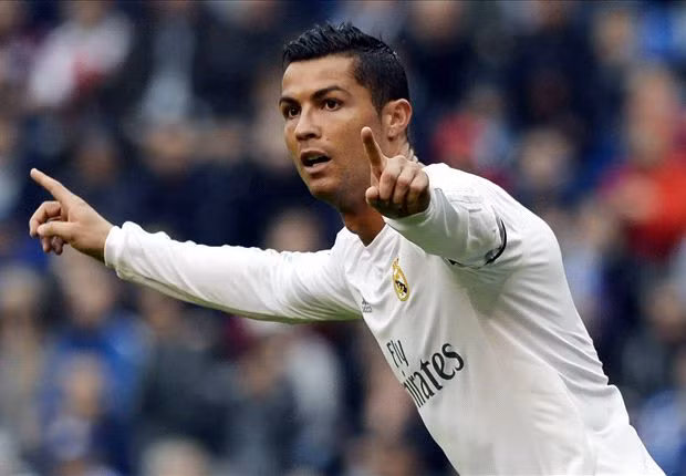 Ronaldo đang cố gắng giành giải thưởng Qủa bóng Vàng thế giới lần thứ 4 trong năm nay