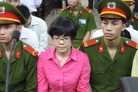 Huỳnh Thị Huyền Như trong phiên tòa sơ thẩm.