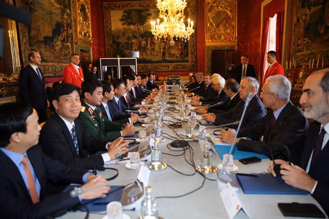 Chủ tịch nước Trần Đại Quang hội đàm với Tổng thống Sergio Mattarella.