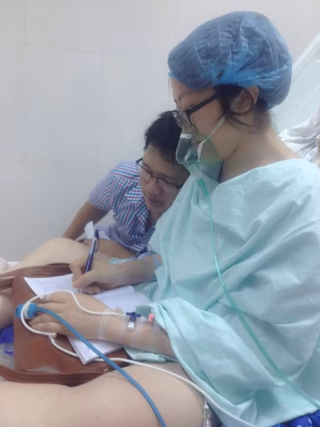 Người mẹ vĩ đại ấy viết thư gửi con yêu của mình.