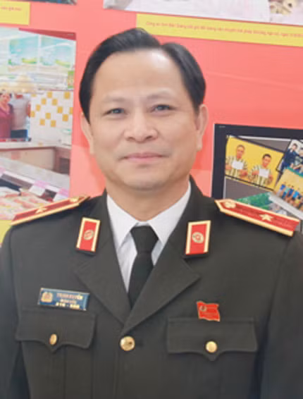 Thiếu tướng Trịnh Xuyên