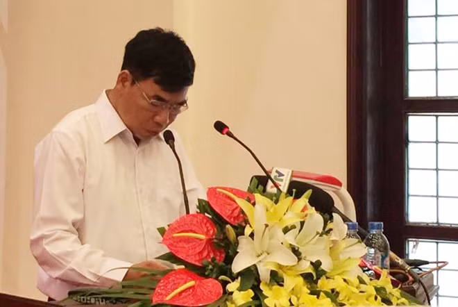 Đại diện TAND tối cao đọc lời xin lỗi.