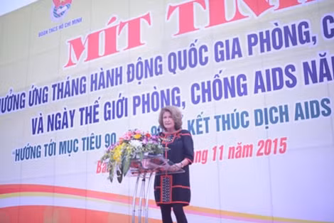 Bà Kristan Schoult, Giám đốc UNAIDS tại Việt Nam phát biểu tại buổi lễ