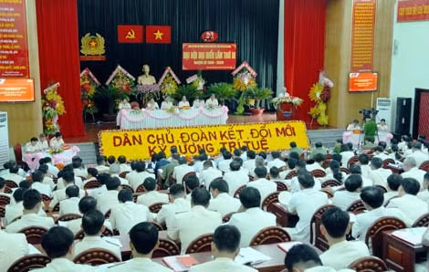 Quang cảnh Đại hội đại biểu Đảng bộ Cảnh sát PCCC TPHCM nhiệm kỳ 2015-2020.