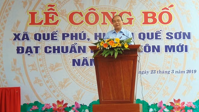 Thủ tướng Nguyễn Xuân Phúc lưu ý: Đảng bộ, chính quyền xã Quế Phú cần tiếp tục nâng cao mức sống người dân, phấn đấu trở thành xã NTM kiểu mẫu trong thời gian tới.