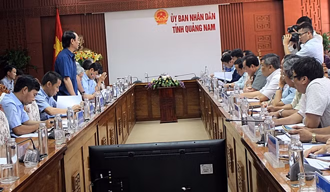 Bộ GTVT làm việc với UBND tỉnh Quảng Nam nhằm tìm giải pháp giải quyết những tồn tại liên quan cao tốc Đà Nẵng-Quảng Ngãi, đoạn qua địa bàn tỉnh Quảng Nam.