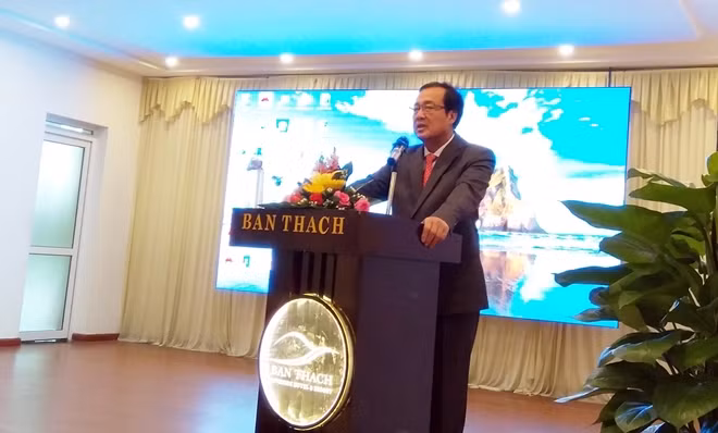 Ông Huỳnh Khánh Toàn phát biểu tại hội thảo.