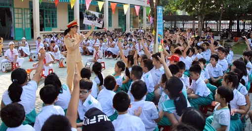 Cách làm hay để tuyên truyền, phổ biến Luật Giao thông đường bộ