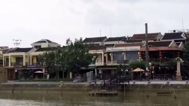 Một góc TP Hội An hiền hòa, tĩnh lặng.