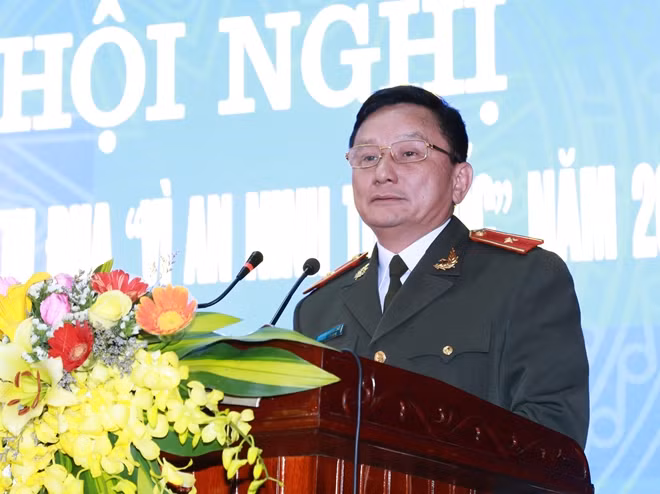 Thiếu tướng Nguyễn Quang Chữ phát biểu chỉ đạo tại hội nghị.