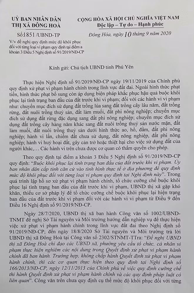 UBND thị xxa Đông Hòa đề nghị UBND tỉnh Phú Yên "gỡ vướng" để có căn cứ pháp lý "bứng" 4 căn nhà xây dựng trái phép. Ảnh : Hữu Toàn (chụp lại văn bản)
