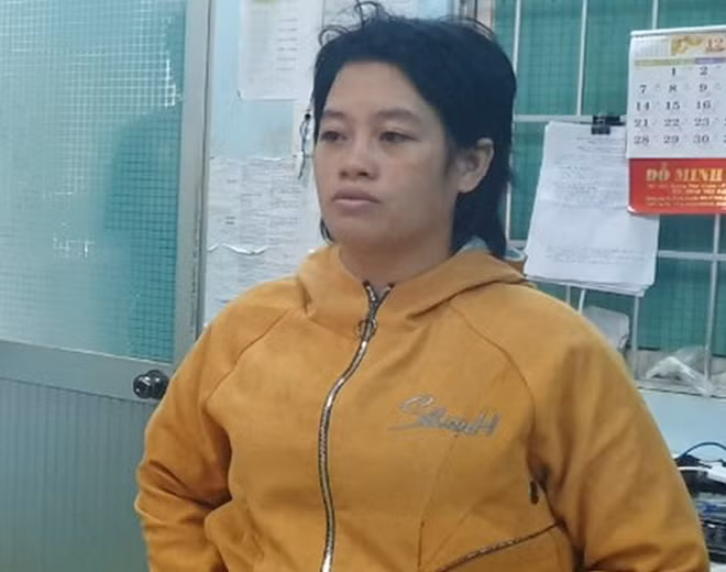 Đối tượng Đoàn Thị Kim Y khi bị khởi tố, bắt tạm giam. Ảnh : Hữu Toàn