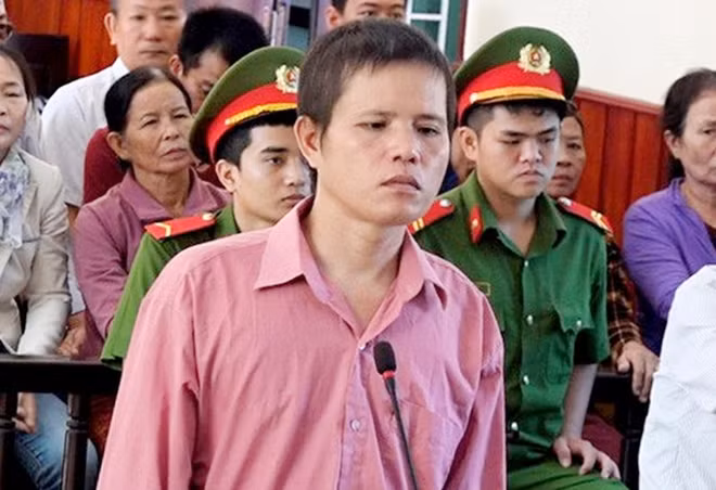 Bị cáo Trần Ngọc Hoàng bị tuyên xử hình phạt tù chung thân tại phiên tòa hình sự sơ thẩm ngày 17/7/2020 của TAND tỉnh Bình Định. Ảnh : CTV
