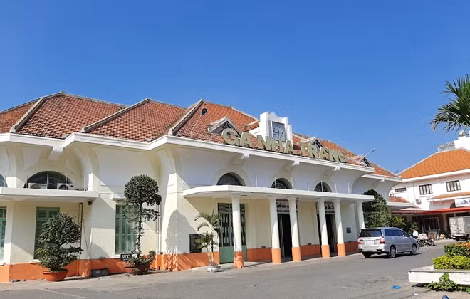 Ga Nha Trang - một di tích lịch sử gần 84 tuổi cần được bảo tồn. Ảnh : Hữu Toàn