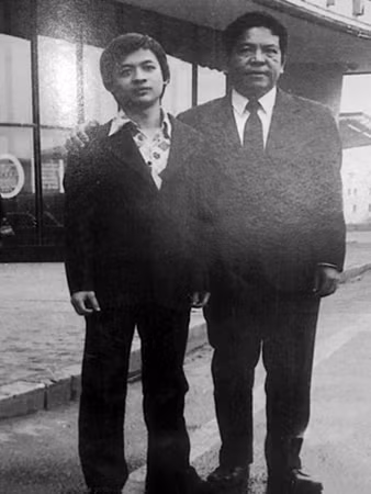 Hai cha con nhạc sĩ Đỗ Nhuận và Đỗ Hồng Quân.