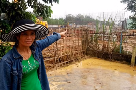 Công trình dự án đường cao tốc Đà Nẵng - Quảng Ngãi đi qua xã Bình Chánh - huyện Thăng Bình, tỉnh Quảng Nam.