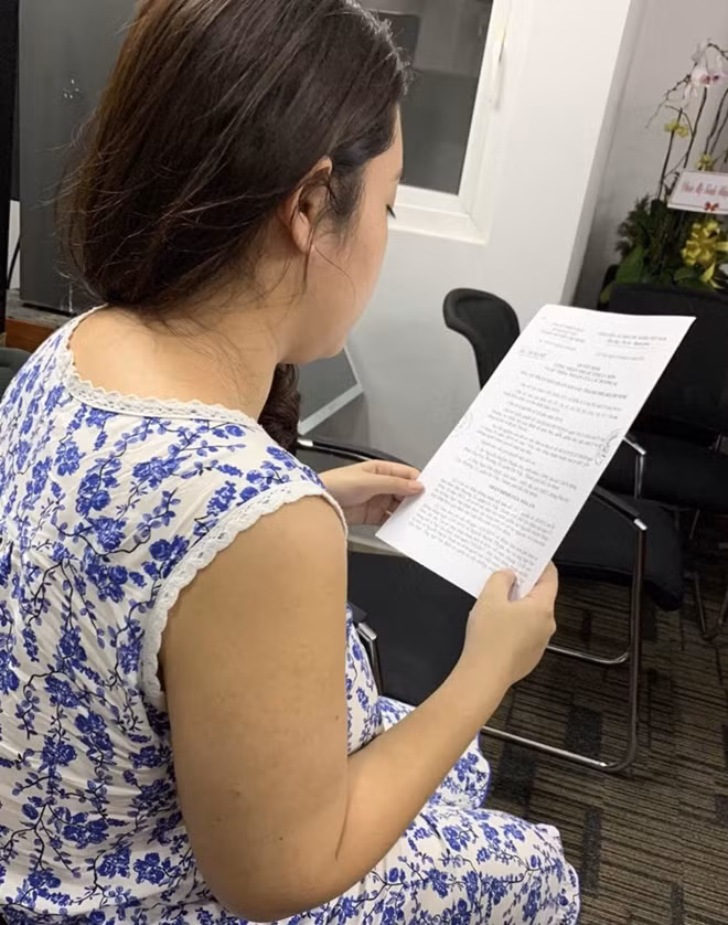 Hiện chị Nguyễn Huỳnh Thuận An vẫn chưa được gặp con sau nhiều tháng cháu bé bị chồng cũ mang về nhà mẹ đẻ