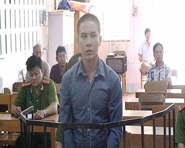 Bị cáo Nguyễn Văn Sáng tại phiên tòa.