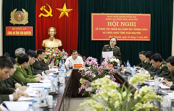 Thứ trưởng Bùi Quang Bền phát biểu tại Hội nghị.