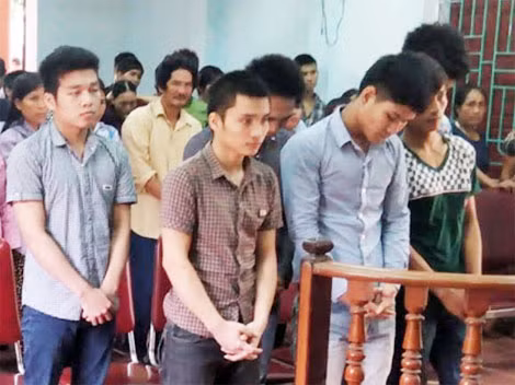 Các bị cáo tại phiên tòa (Ảnh: HH).