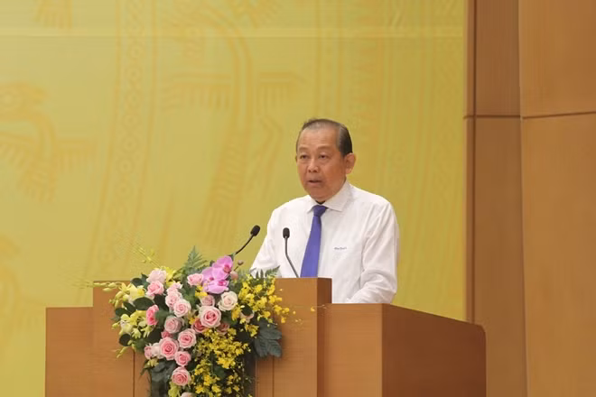 Phó Thủ tướng Thường trực Chính phủ Trương Hoà Bình phát biểu tại Hội nghị