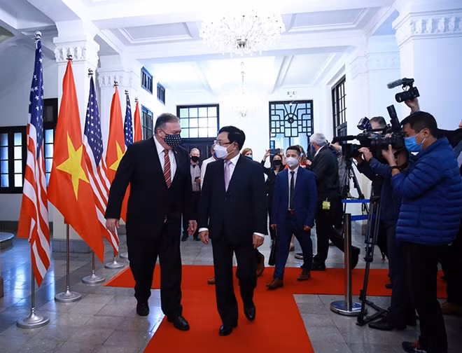 Phó Thủ tướng, Bộ trưởng Ngoại giao Phạm Bình Minh và Ngoại trưởng Hoa Kỳ Michael Pompeo.