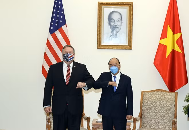 Thủ tướng Chính phủ Nguyễn Xuân Phúc và Ngoại trưởng Hoa Kỳ Michael Pompeo.