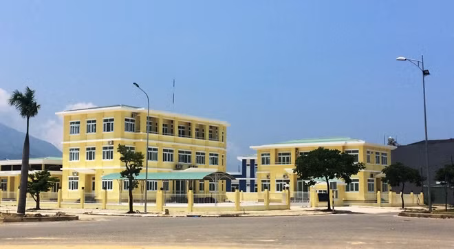 Cơ quan hành chính địa phương tại Khu Đô thị sinh thái Golden Hills