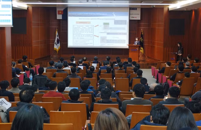 Hội thảo diễn ra ngày 15-12.