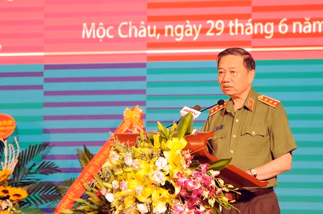 Thượng tướng Tô Lâm, Ủy viên Bộ Chính trị, Bộ trưởng Bộ Công an phát biểu tại Hội nghị