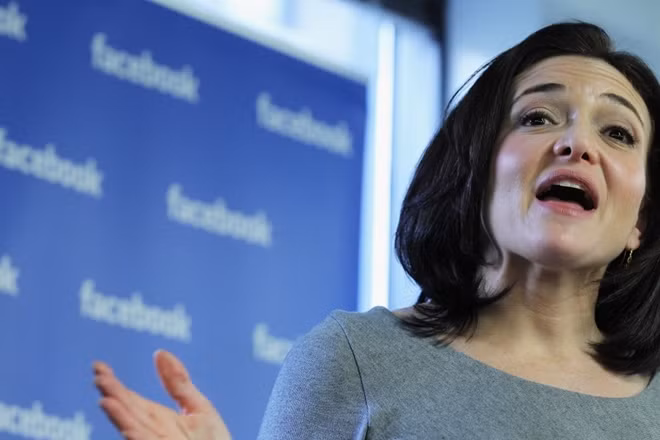Bà Sheryl Sandberg - COO Facebook