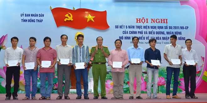 UBND tỉnh Đồng Tháp tổ chức hội nghị sơ kết, biểu dương các mô hình tiêu biểu về tài hòa nhập cộng đồng.