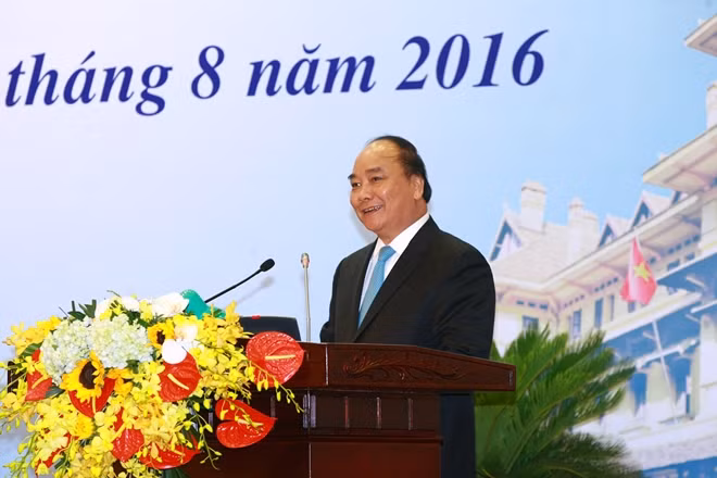 Thủ tướng Chính phủ Nguyễn Xuân Phúc phát biểu chỉ đạo Hội nghị. ảnh: Doãn Tấn