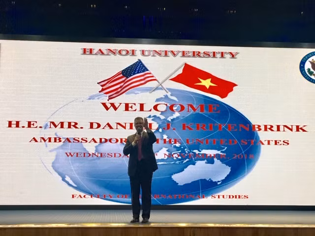 Đại sứ Daniel J.Kritenbrink phát biểu về quan hệ Việt Nam-Hoa Kỳ. Đại sứ Daniel J.Kritenbrink phát biểu về quan hệ Việt Nam-Hoa Kỳ.