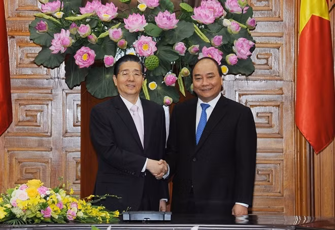 Thủ tướng Nguyễn Xuân Phúc và đồng chí Quách Thanh Côn, Uỷ viên Quốc vụ, Bộ trưởng Bộ Công an Trung Quốc
