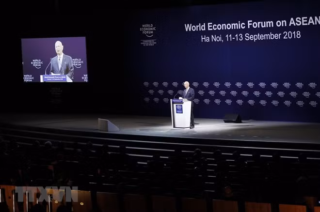 Chủ tịch điều hành WEF Klaus Schwab phát biểu khai mạc Hội nghị