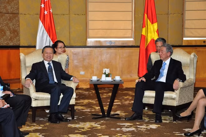 Bộ trưởng Tô Lâm tiếp Phó Thủ tướng, Bộ trưởng Bộ điều phối An ninh quốc gia Singapore Tiêu Chí Hiền.
