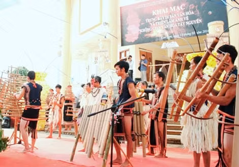 Triển lãm về không gian văn hoá Tây Nguyên.