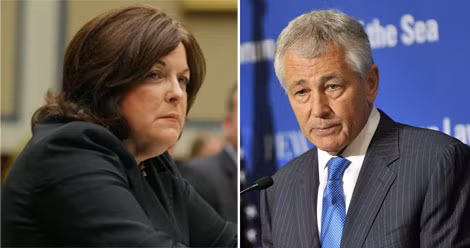Julia Pierson (trái) và Chuck Hagel.