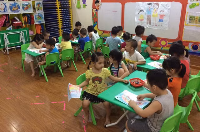 Hà Nội tăng học phí mầm non, trung học phổ thông