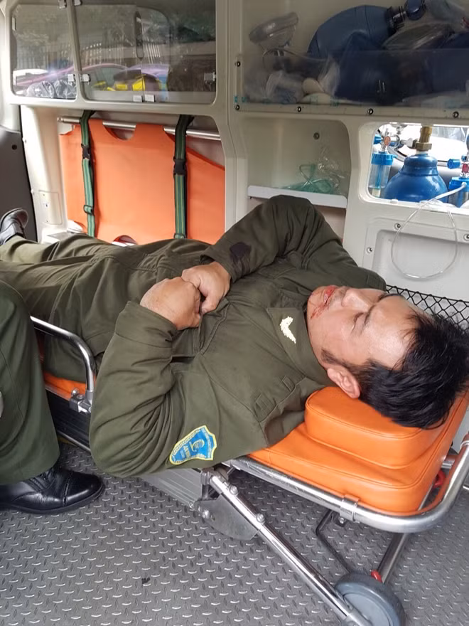 Anh Nguyễn Văn Điệp sau khi bị hành hung