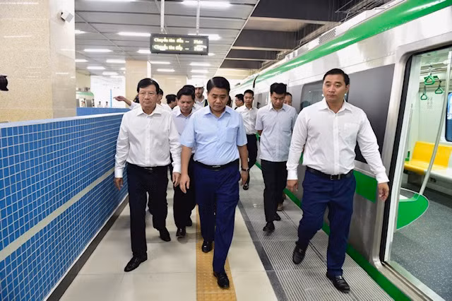 Phó Thủ tướng Trịnh Đình Dũng đi thị sát Dự án Đường sắt Cát Linh-Hà Đông