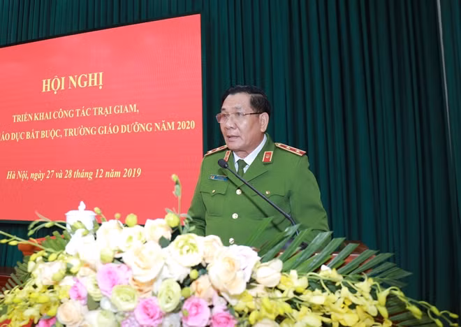 Trung tướng Hồ Thanh Đình, Cục trưởng Cục Cảnh sát QLTG, CSGTBB, TGD phát biểu khai mạc Hội nghị