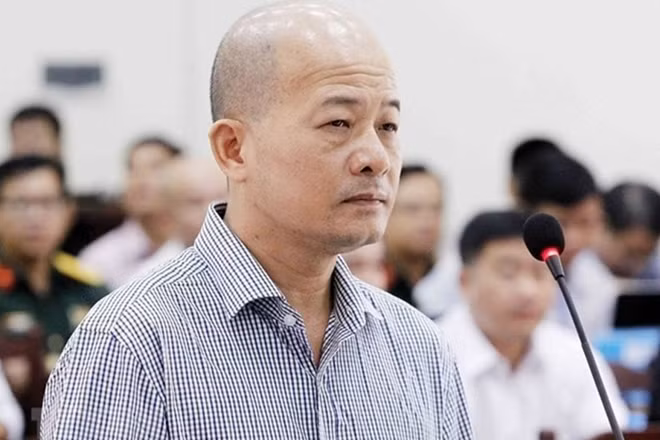 Đinh Ngọc Hệ (Út trọc) tại phiên toà sơ thẩm