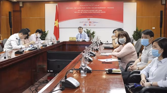 Toàn cảnh điểm cầu Hà Nội