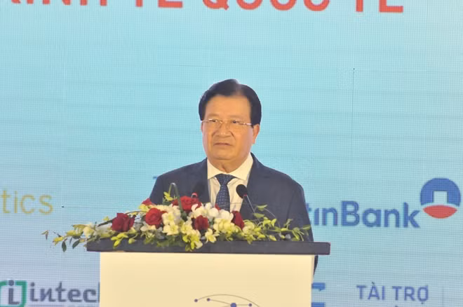 Phó Thủ tướng Trịnh Đình Dũng phát biểu tại diễn đàn
