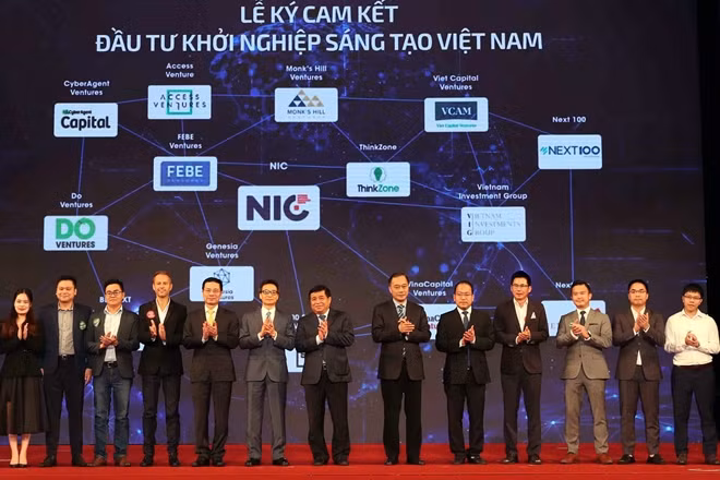 Phó Thủ tướng Vũ Đức Đam, lãnh đạo một số bộ, ngành và đại diện các DN, quỹ đầu tư mạo hiểm tham dự Diễn đàn.