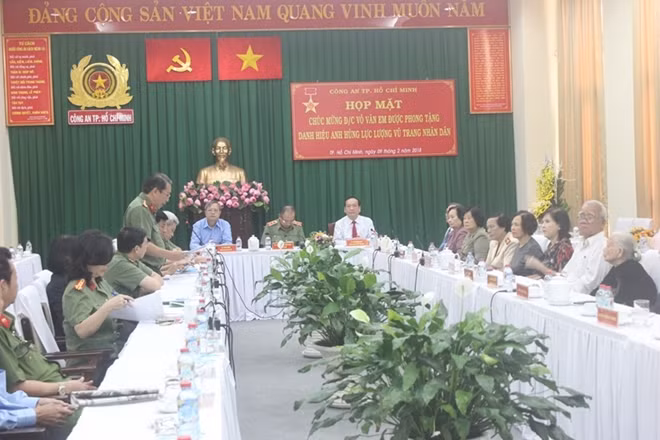 Quang cảnh buổi họp mặt.