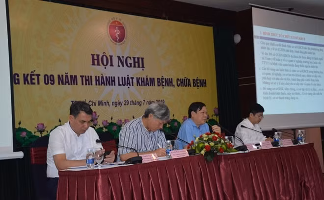 Tại hội nghị, nhiều ý kiến thảo luận xoay quanh những bất cập của Luật.